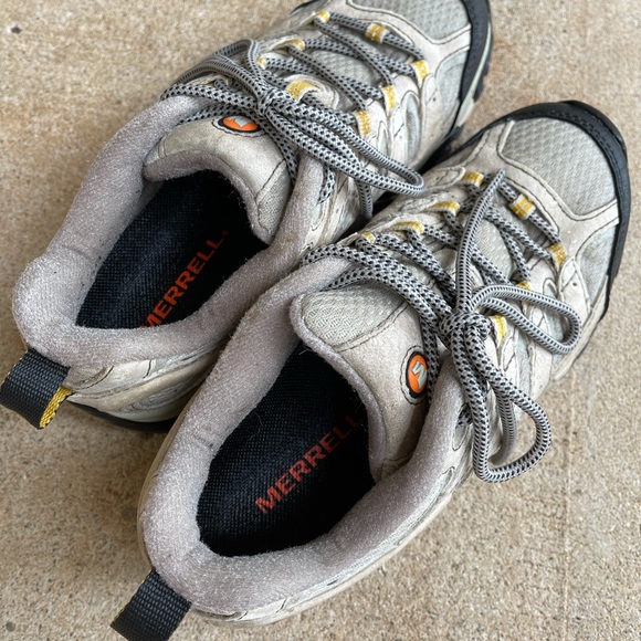 Merrell Outdoor Shoes - Picture 5 of 5